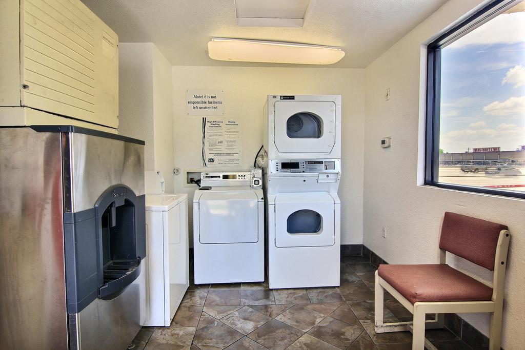 Motel 6 Austin, Tx - Central Downtown Ut 외부 사진