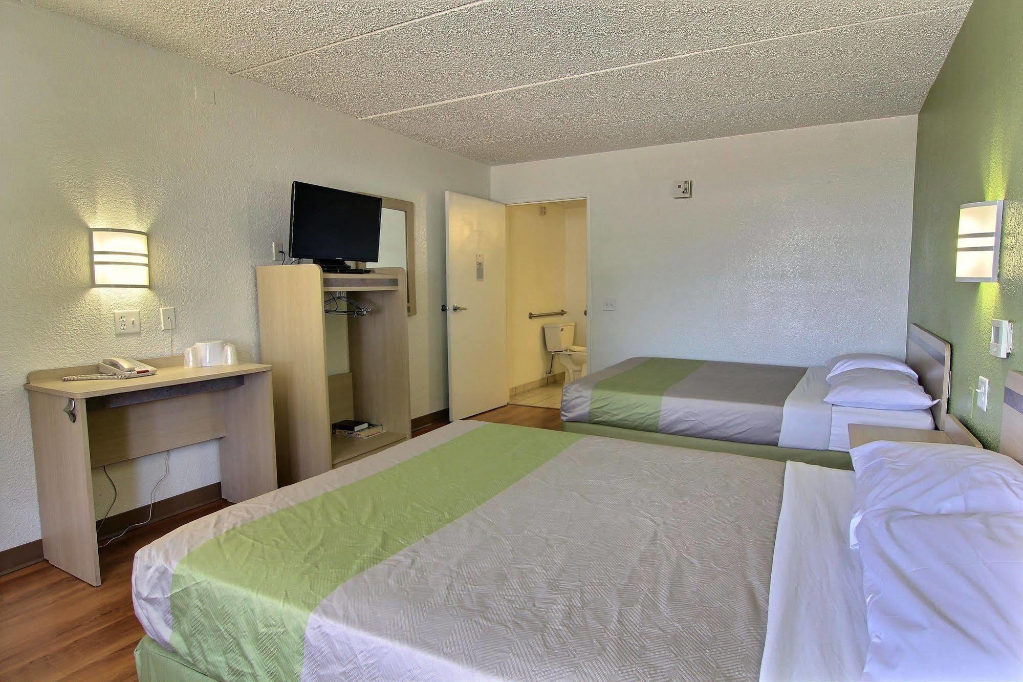 Motel 6 Austin, Tx - Central Downtown Ut 외부 사진